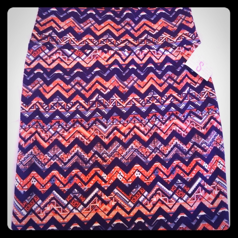 NWT Super fun Purple and Coral Cassie
